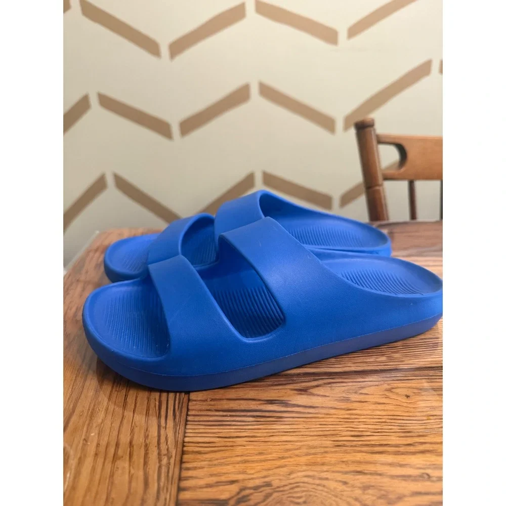 Bombas men friday
